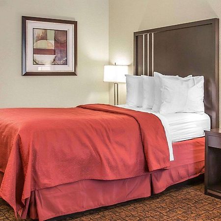 Quality Inn & Suites Woodland - Sacramento Airport Ngoại thất bức ảnh