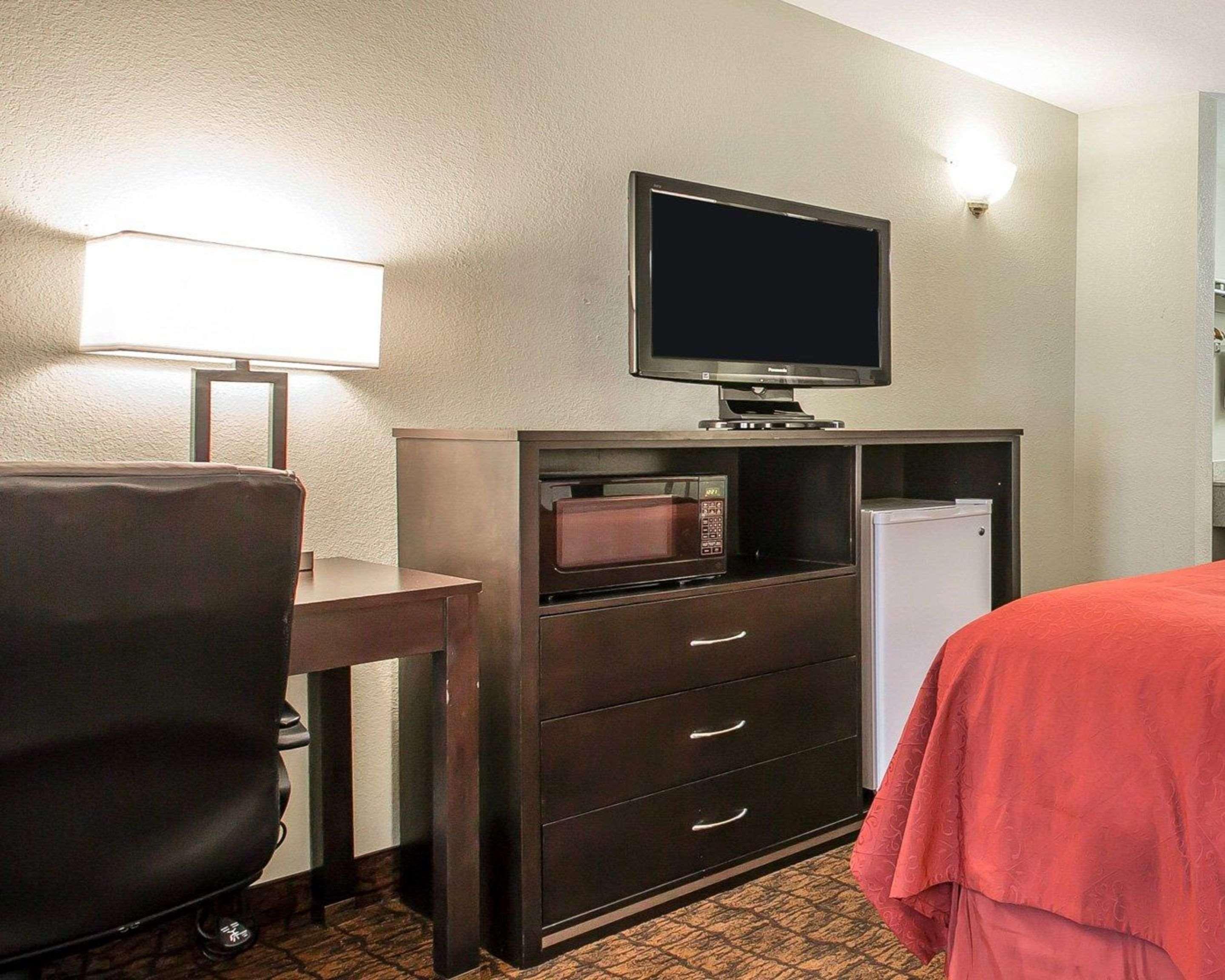 Quality Inn & Suites Woodland - Sacramento Airport Ngoại thất bức ảnh