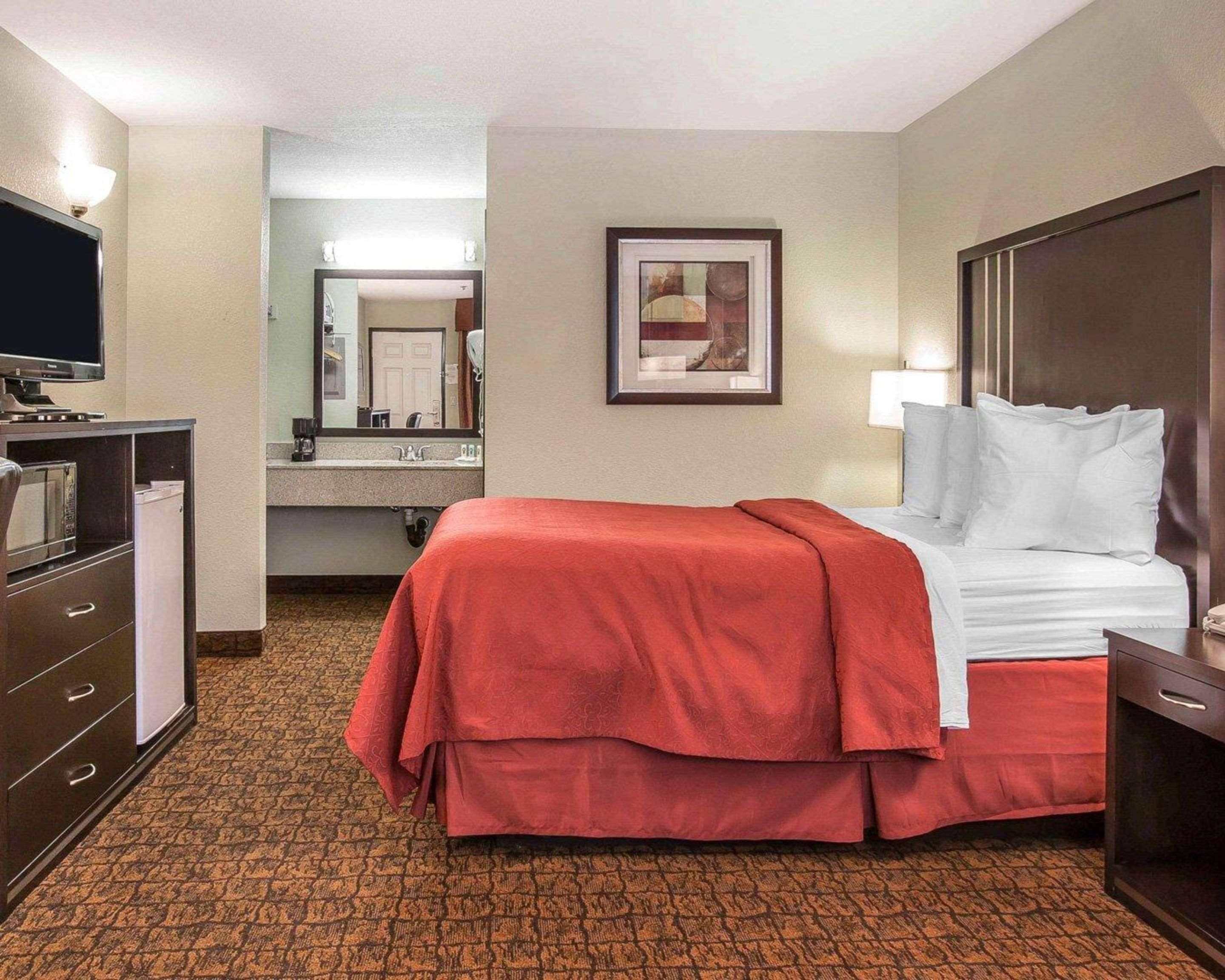 Quality Inn & Suites Woodland - Sacramento Airport Ngoại thất bức ảnh