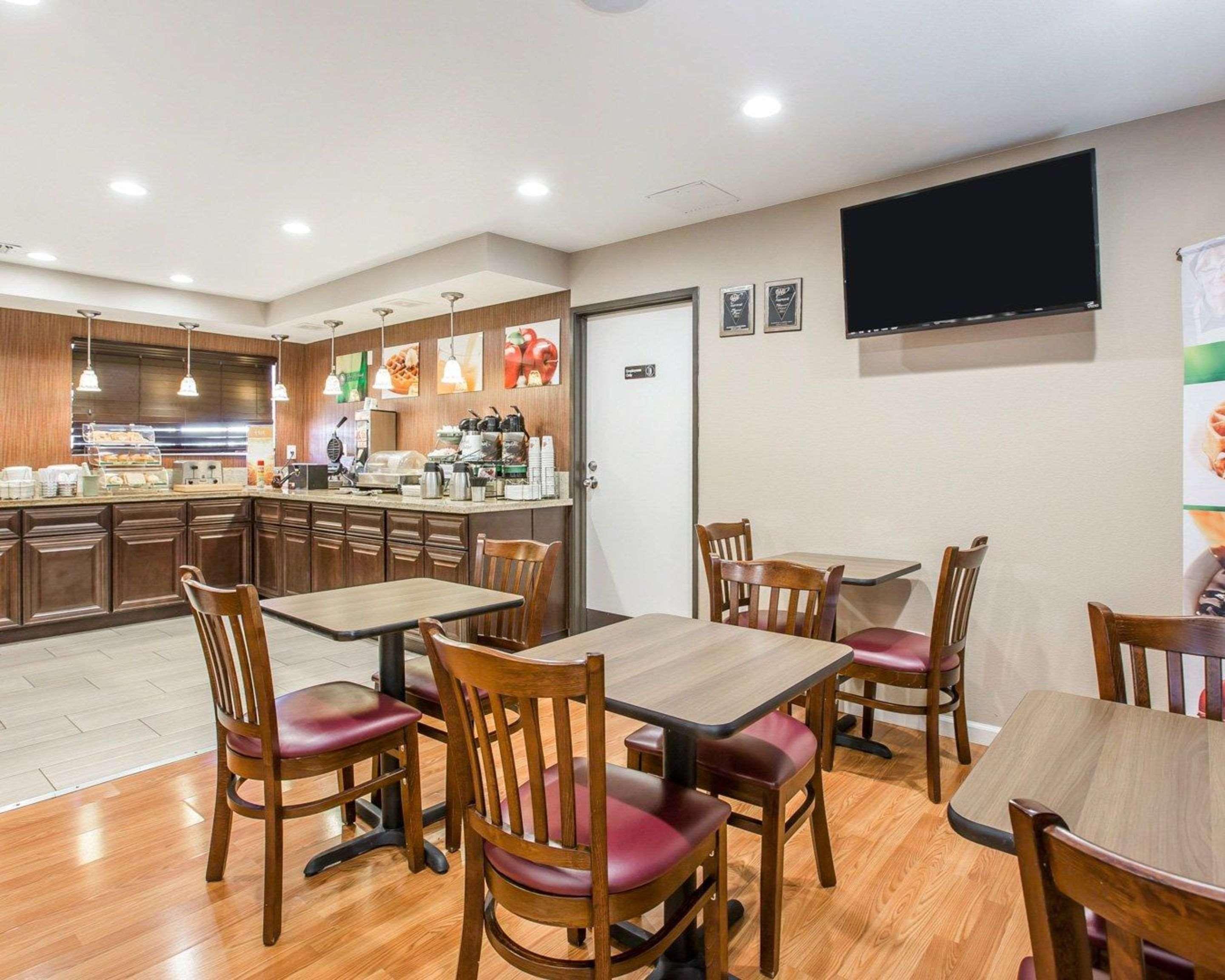 Quality Inn & Suites Woodland - Sacramento Airport Ngoại thất bức ảnh