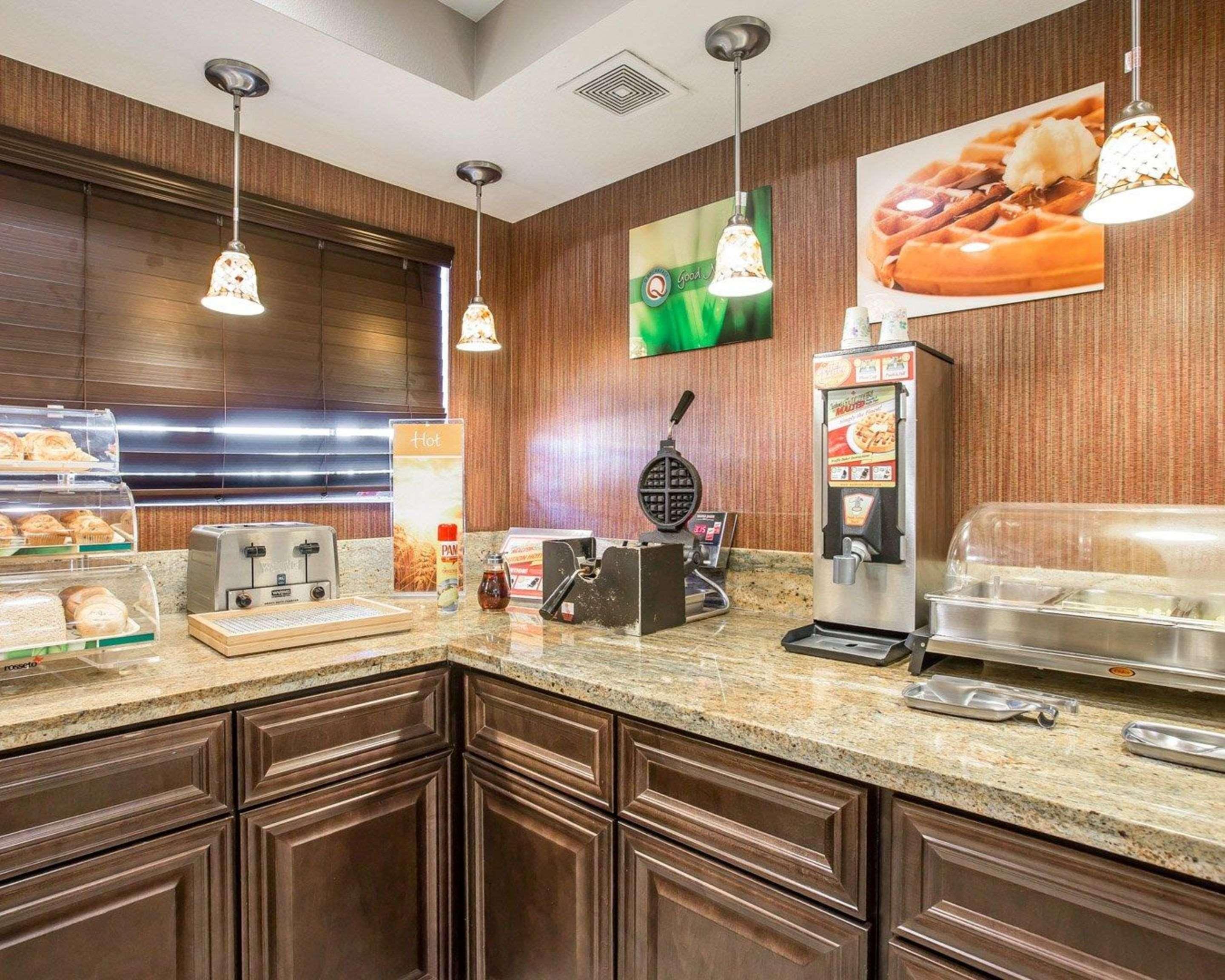 Quality Inn & Suites Woodland - Sacramento Airport Ngoại thất bức ảnh