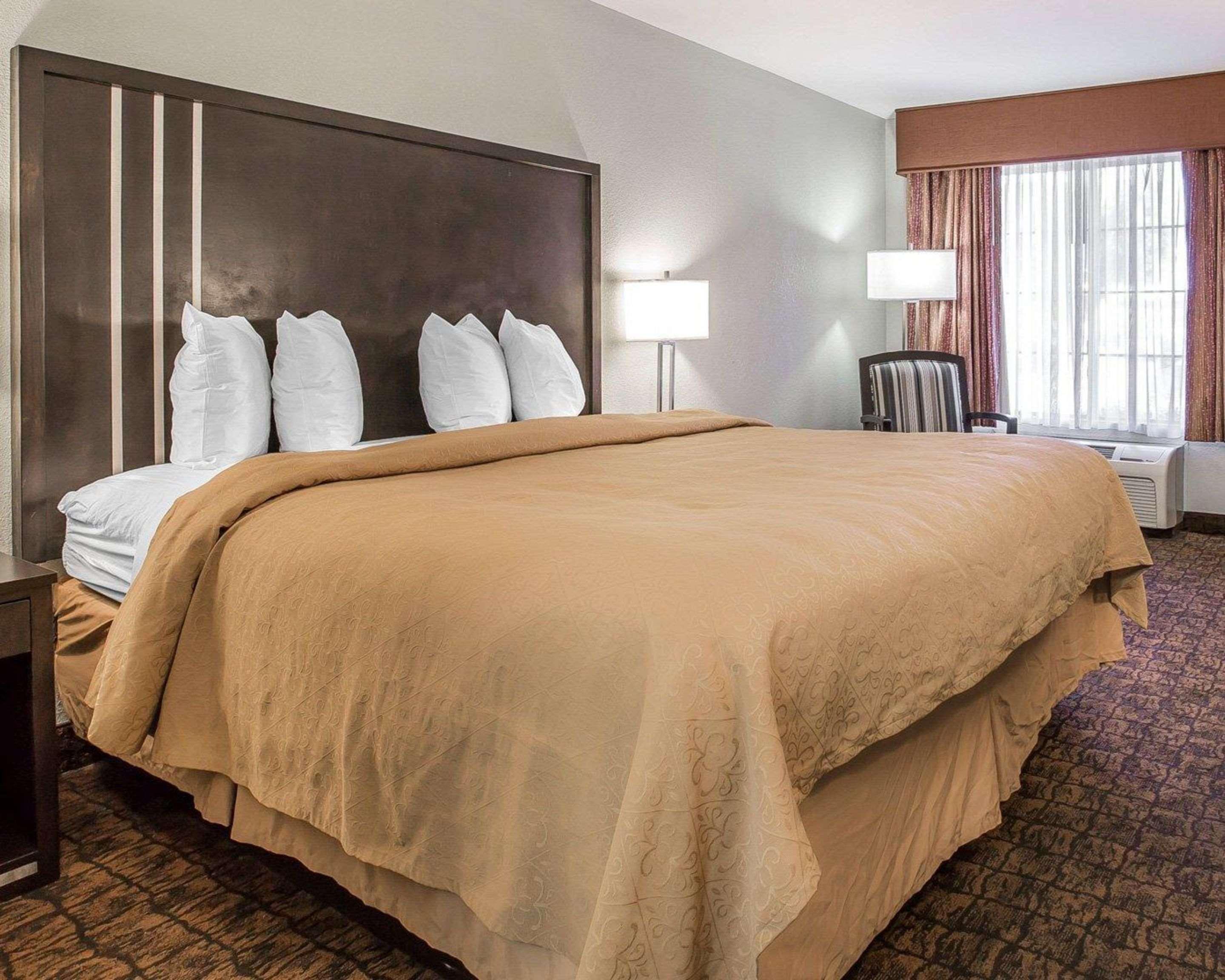 Quality Inn & Suites Woodland - Sacramento Airport Ngoại thất bức ảnh