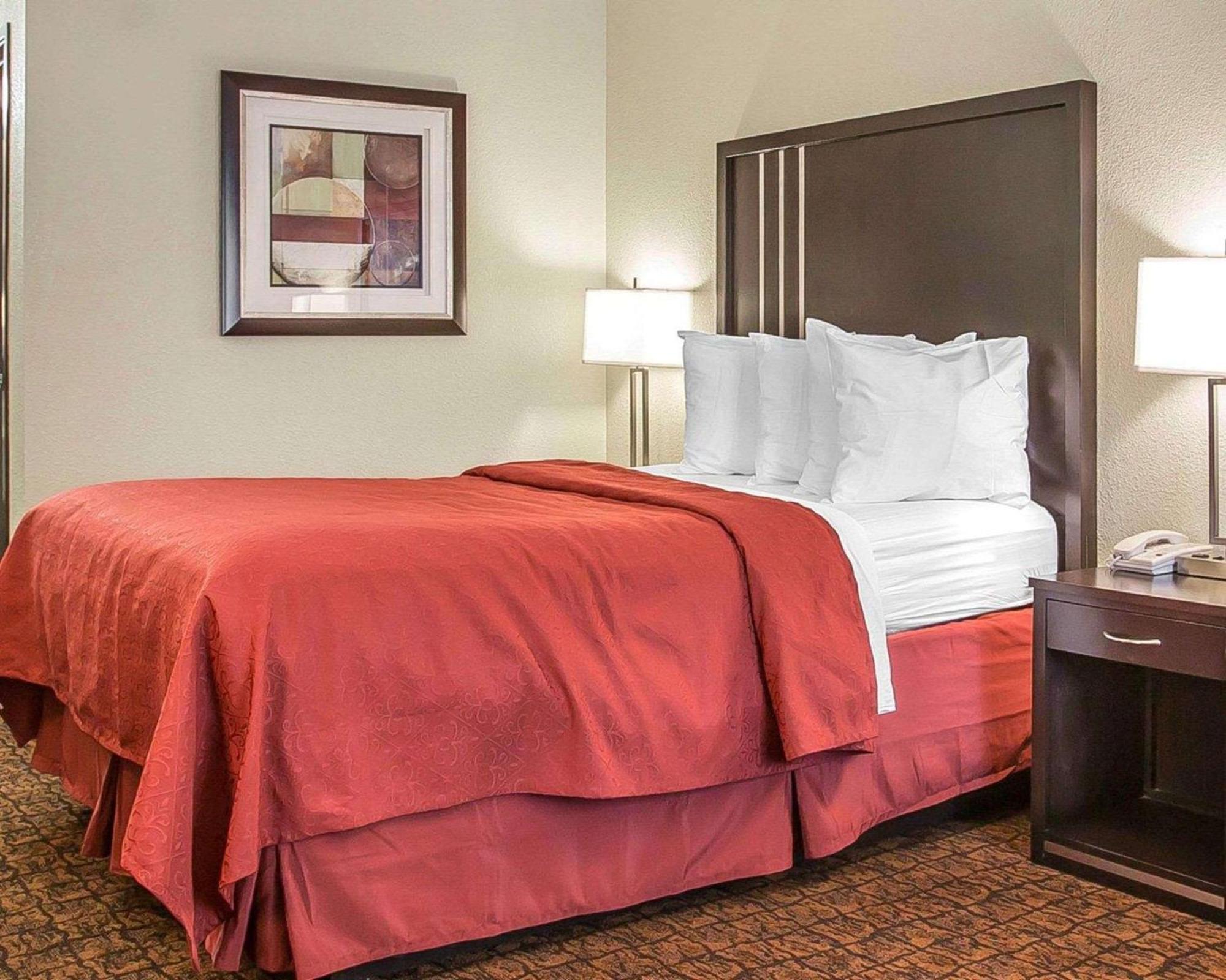 Quality Inn & Suites Woodland - Sacramento Airport Ngoại thất bức ảnh