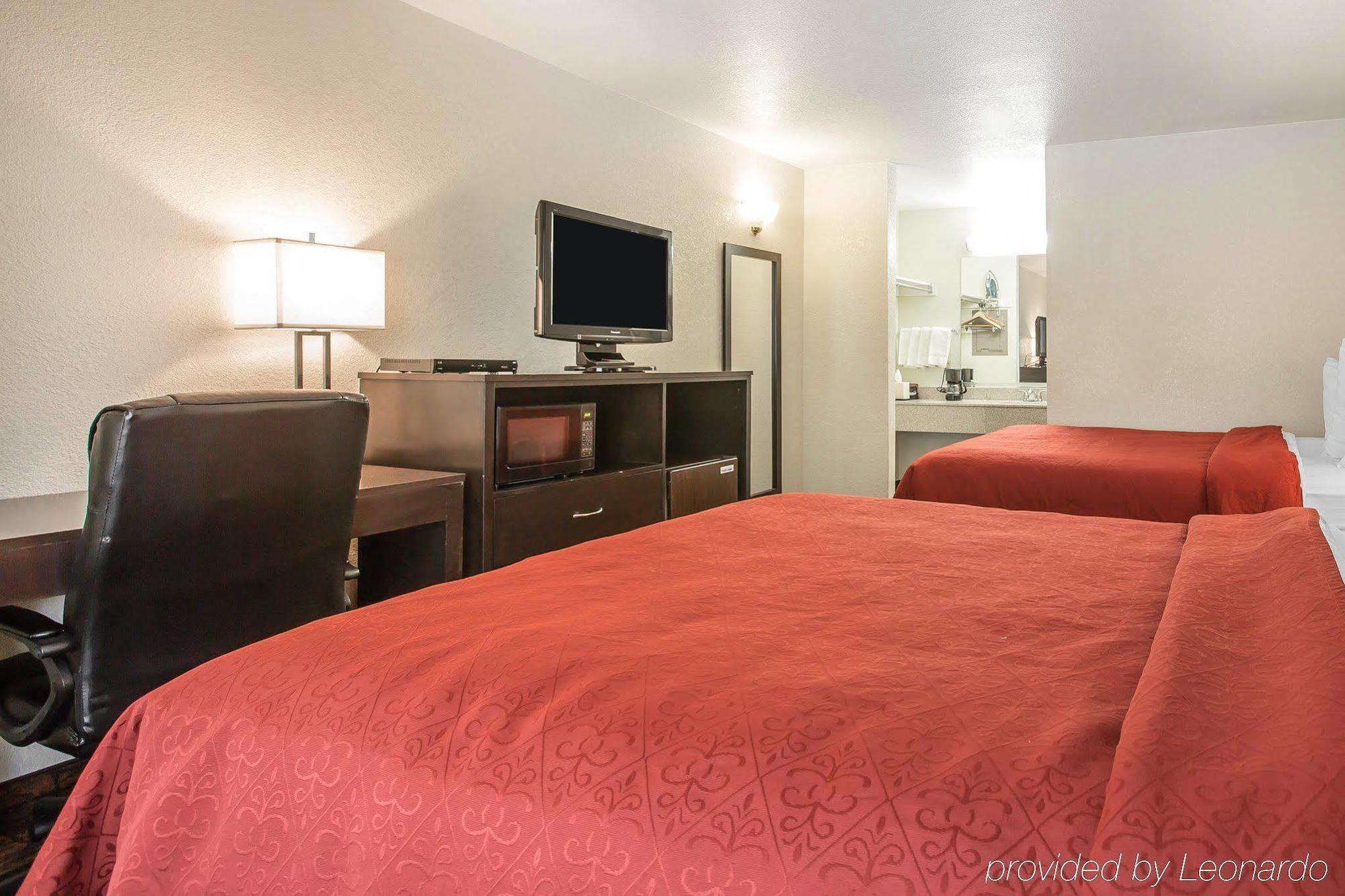 Quality Inn & Suites Woodland - Sacramento Airport Ngoại thất bức ảnh