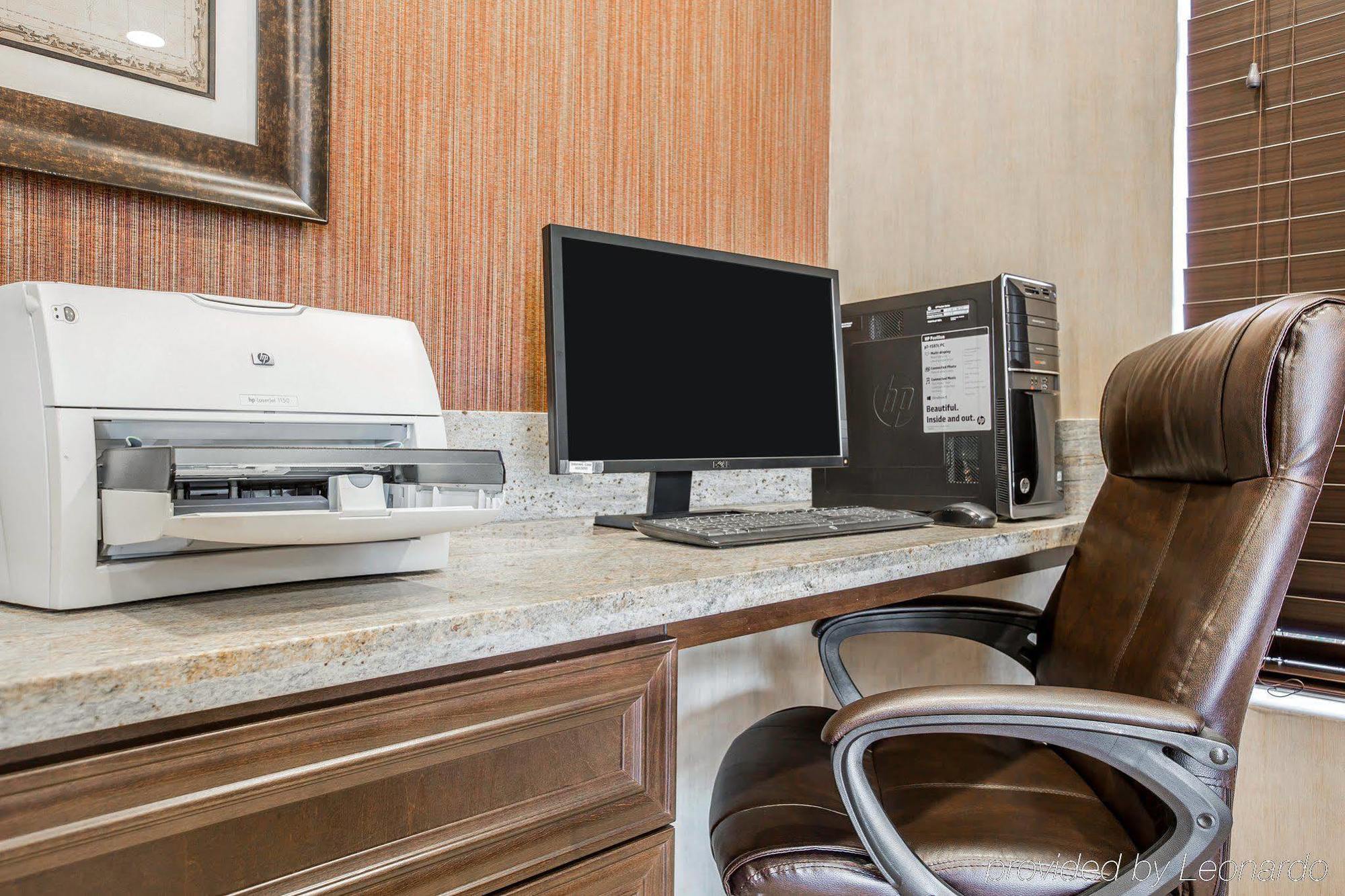 Quality Inn & Suites Woodland - Sacramento Airport Ngoại thất bức ảnh